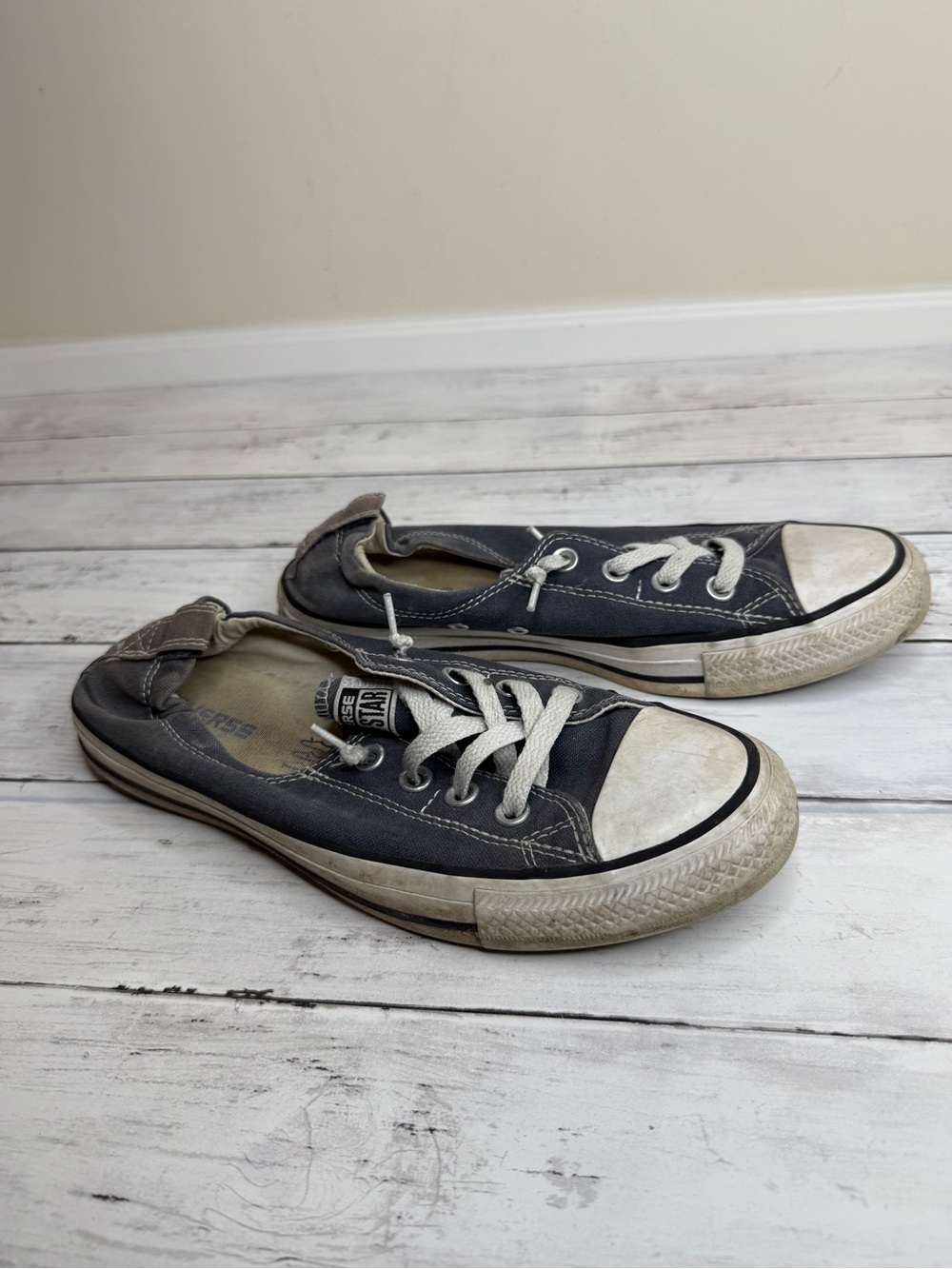 Converse Low-Top Sneakers in Dark Gray and White